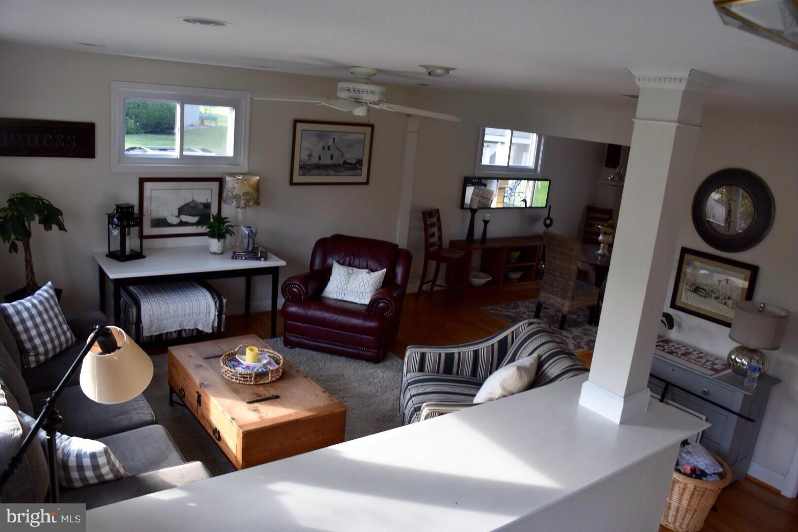 1624 Jeffers Road Baltimore, MD 21204 - Photo 5 of 16 Living Room