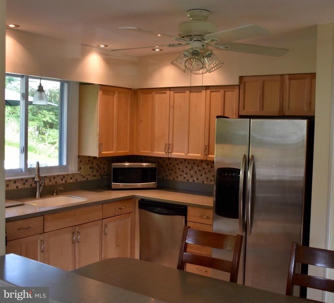 1624 Jeffers Road Baltimore, MD 21204 - Photo 8 of 16 Kitchen