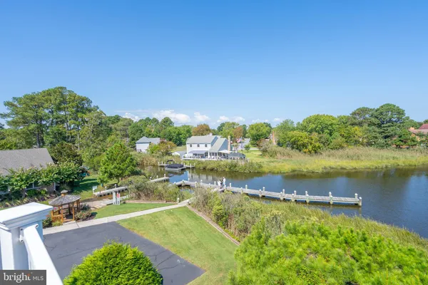 $450,000 | 9 Blue Stream Lane, Millville, DE 19967