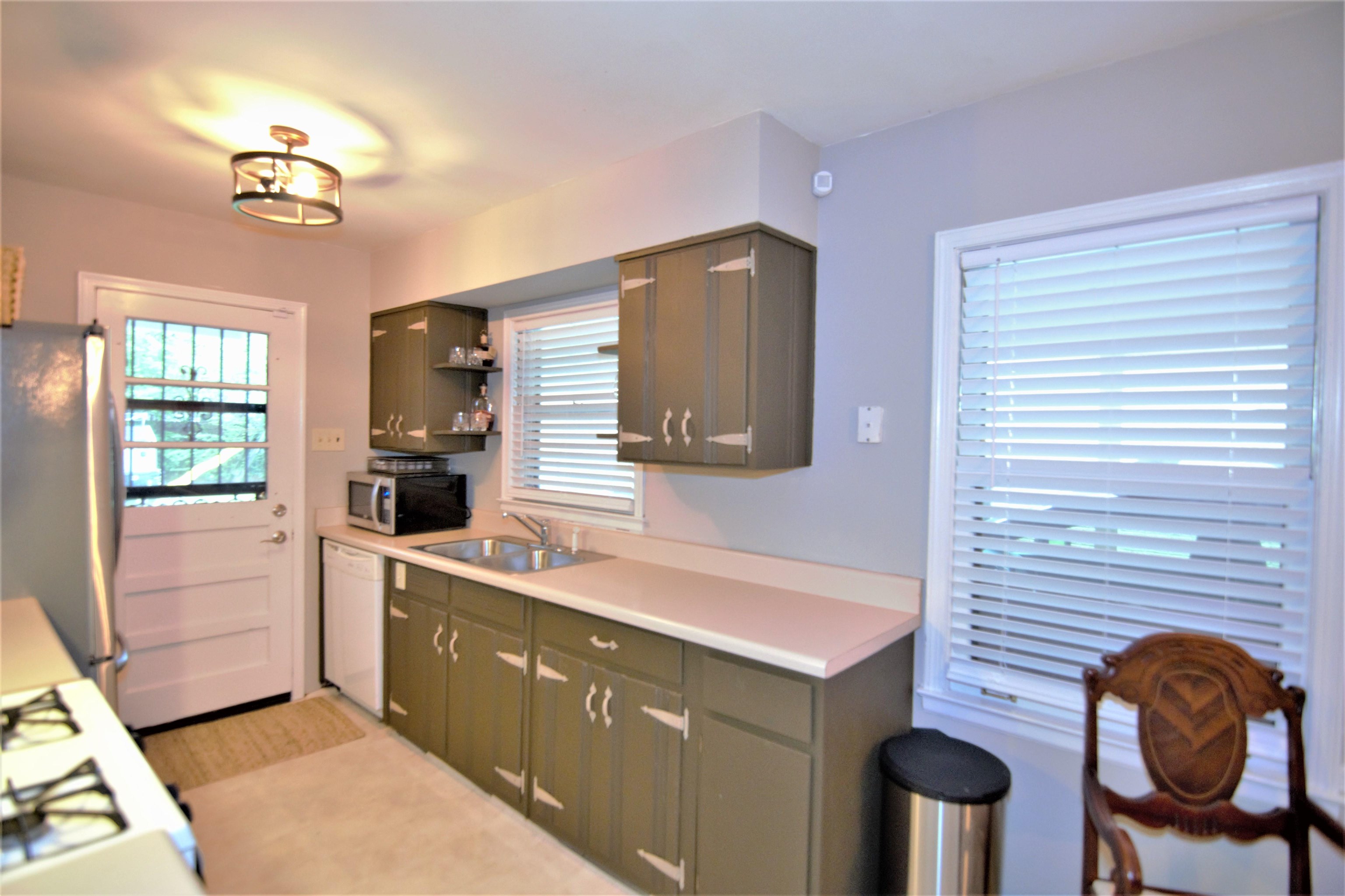 1623 Delmont Road Memphis, TN 38117 - Photo 5 of 16