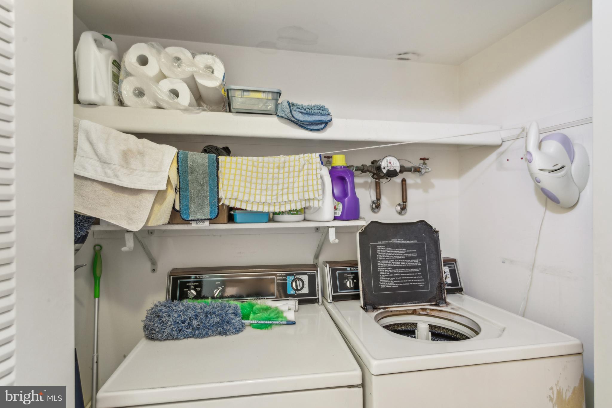 48 Eddystone Way Mount Laurel, NJ 08054 - Photo 23 of 30 a kitchen with a refrigerator and a stove