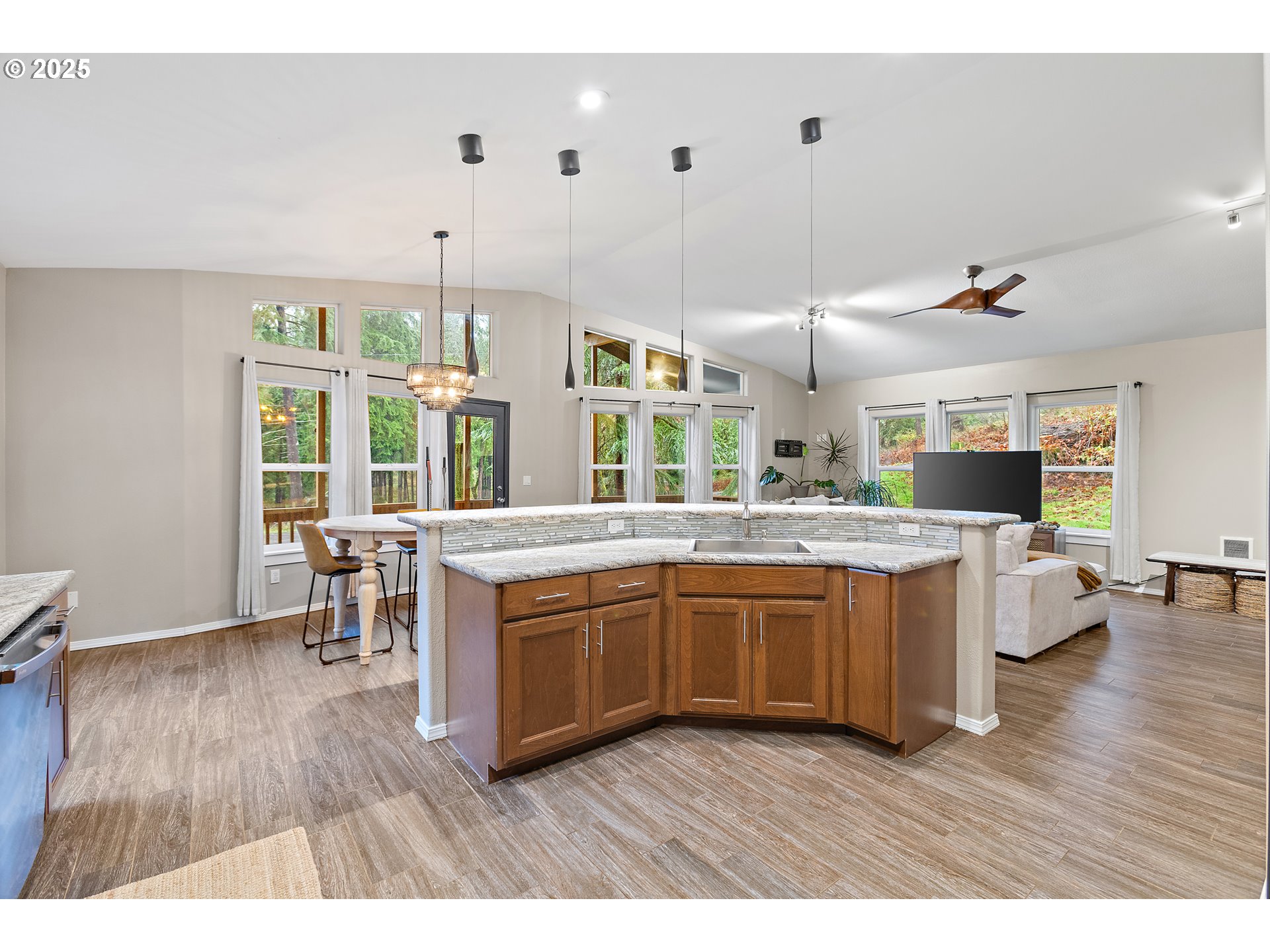 34321 Southeast Colorado Road Sandy, OR 97055 - Photo 16 of 44 Bedroom