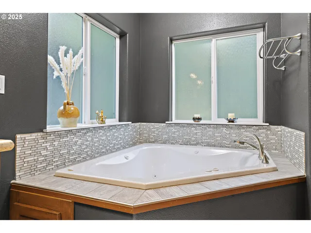 $719,900 | 34321 Southeast Colorado Road, Sandy, OR 97055