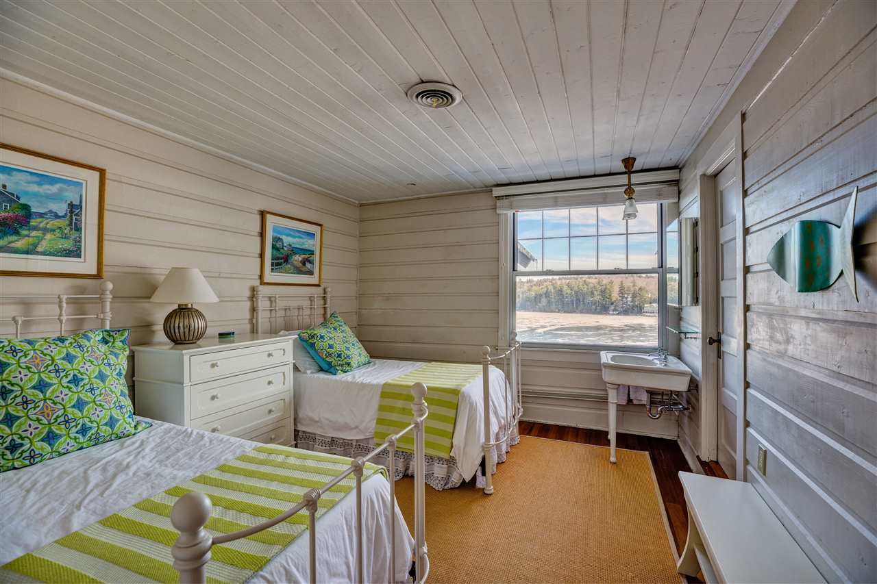 255 Bay Point Road Newbury, NH 03255 - Photo 30 of 36