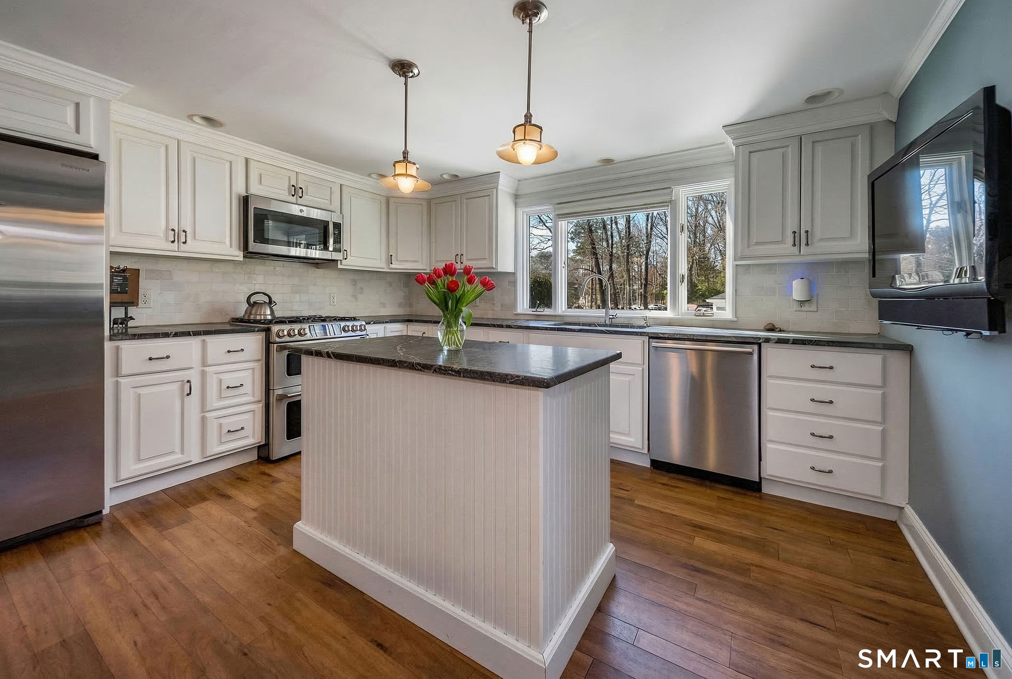 52 East Wharf Road Madison, CT 06443 - Photo 17 of 40