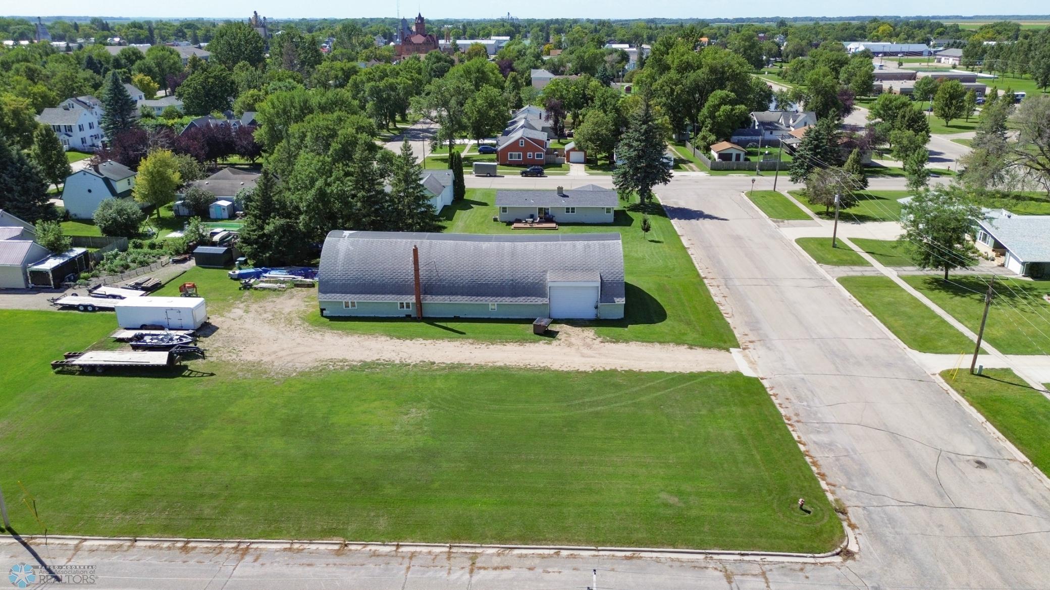 404 4th Avenue East Ada, MN 56510 - Photo 3 of 17