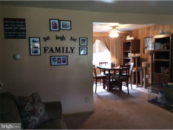 111 Bender Road Hatboro, PA 19040 - Photo 11 of 15 Living Room