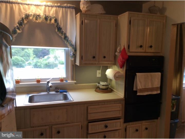 111 Bender Road Hatboro, PA 19040 - Photo 3 of 15 Kitchen