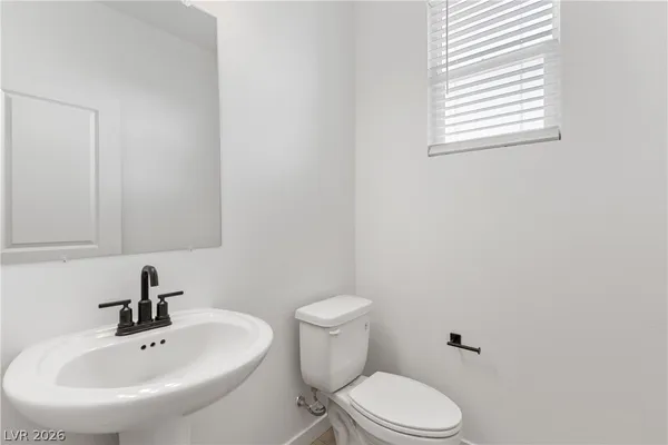 $2,050 | 194 Wewatta Avenue, Henderson, NV 89011