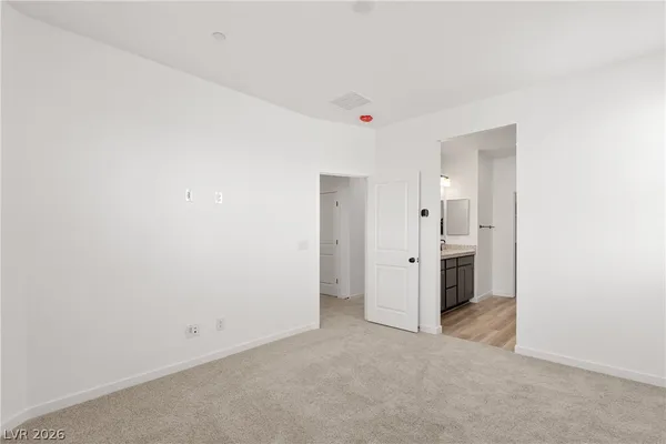 $2,050 | 194 Wewatta Avenue, Henderson, NV 89011