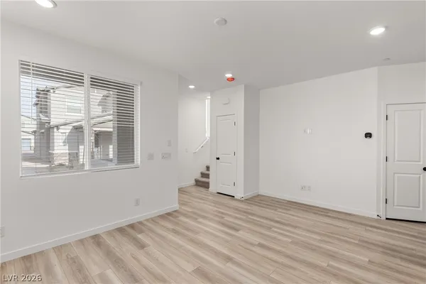 $2,050 | 194 Wewatta Avenue, Henderson, NV 89011