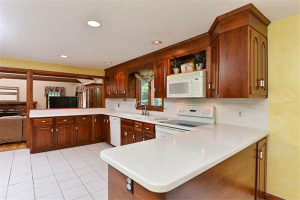 103 Shrine Road Norwell, MA 02061 - Photo 9 of 27 Gallery Image 9