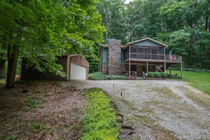 6565 West Duvall Road Bloomington, IN 47403 - Photo 1 of 36