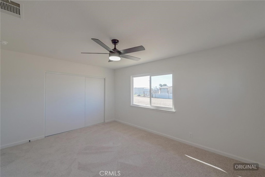 21435 Zuni Road Apple Valley, CA 92307 - Photo 12 of 33