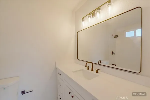 $399,900 | 21435 Zuni Road, Apple Valley, CA 92307