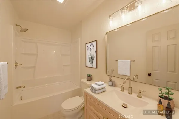 $399,900 | 21435 Zuni Road, Apple Valley, CA 92307