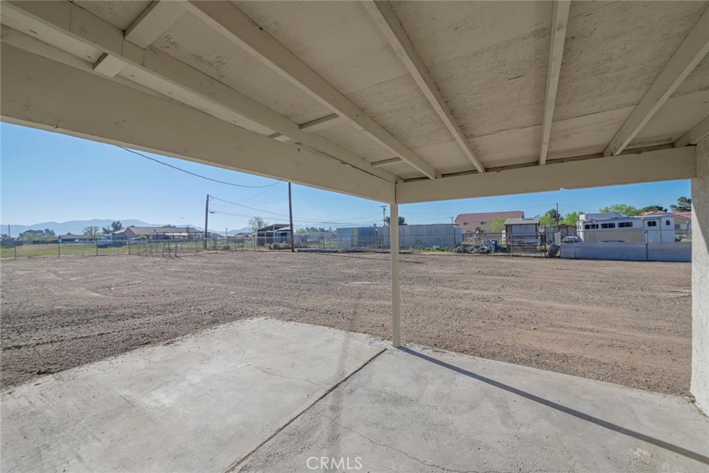 21435 Zuni Road Apple Valley, CA 92307 - Photo 24 of 33