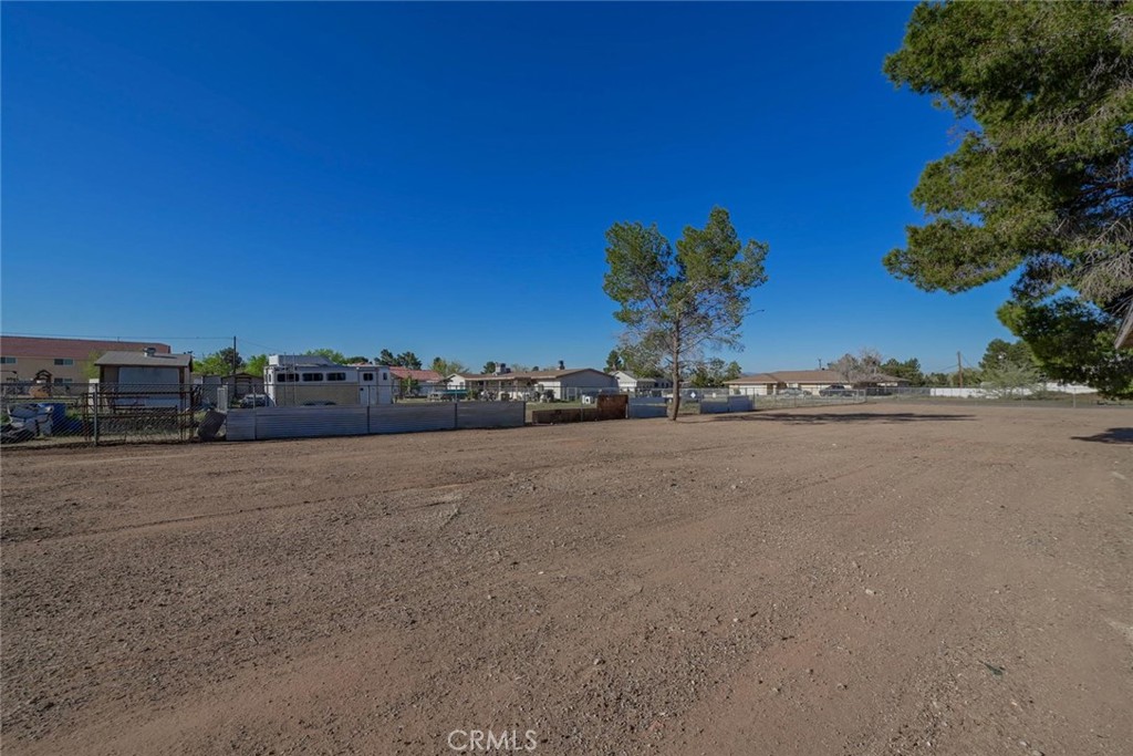 21435 Zuni Road Apple Valley, CA 92307 - Photo 25 of 33