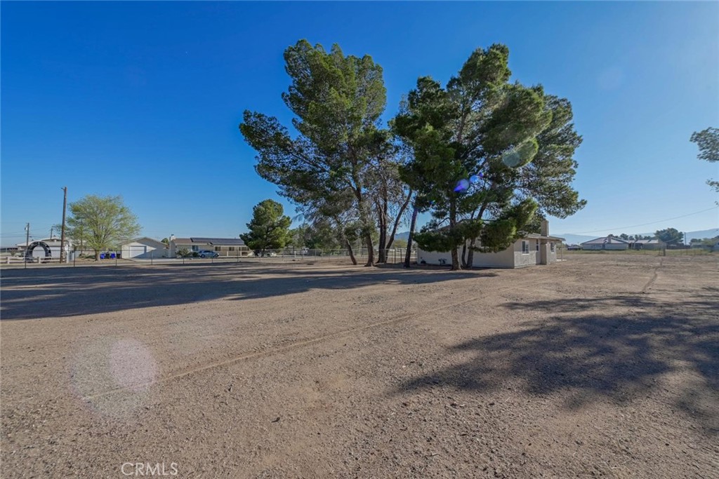 21435 Zuni Road Apple Valley, CA 92307 - Photo 27 of 33