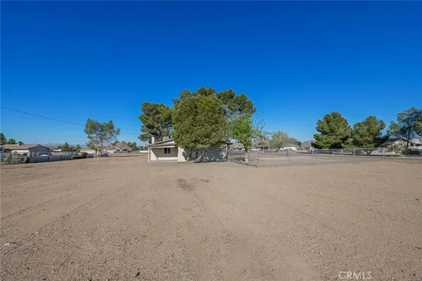 $399,900 | 21435 Zuni Road, Apple Valley, CA 92307