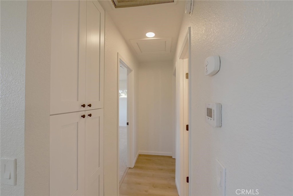 21435 Zuni Road Apple Valley, CA 92307 - Photo 10 of 33