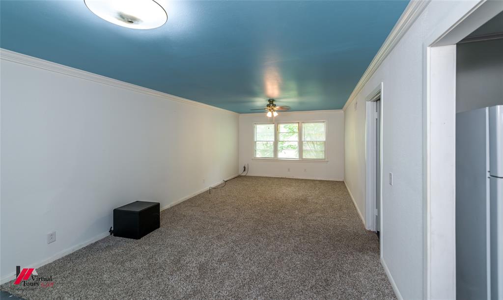 3109 Gorton Road Shreveport, LA 71119 - Photo 7 of 31 a view of an empty room with a window
