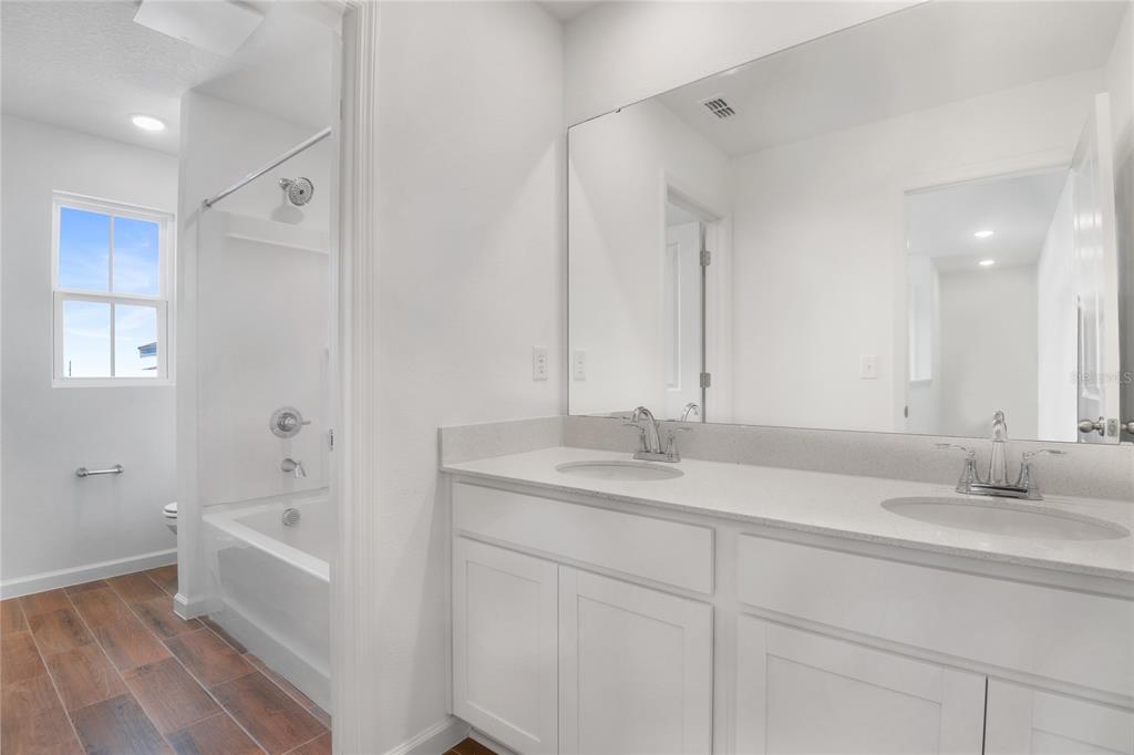 1007 Wisteria Way Dundee, FL 33838 - Photo 15 of 21