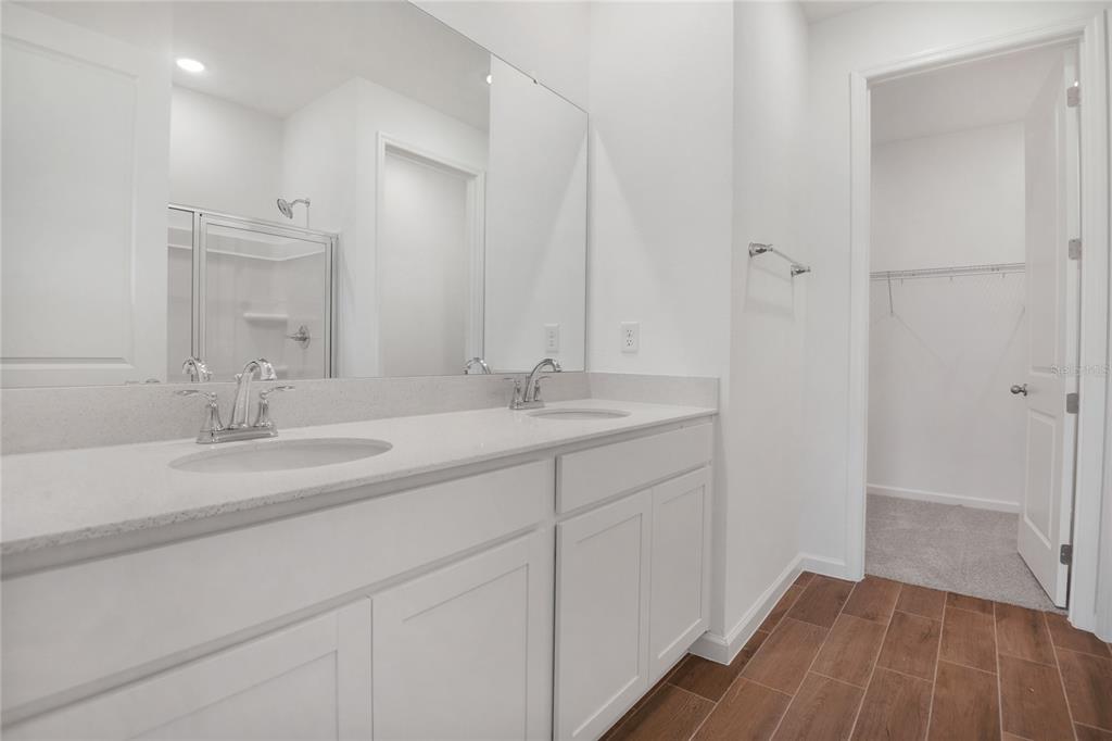 1007 Wisteria Way Dundee, FL 33838 - Photo 10 of 21