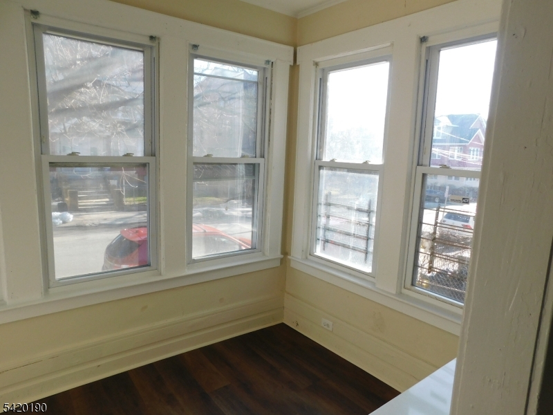 282 Renner Avenue Newark, NJ 07112 - Photo 13 of 19