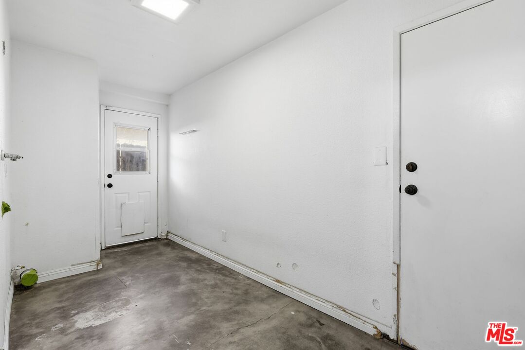 8672 Oak Drive Rancho Cucamonga, CA 91730 - Photo 11 of 21