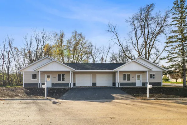 $249,900 | 1306 Chicago Avenue Southeast, Brainerd, MN 56401