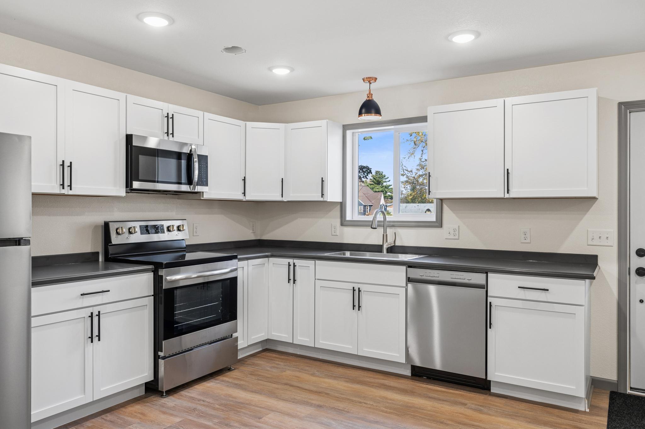 1306 Chicago Avenue Southeast Brainerd, MN 56401 - Photo 5 of 23