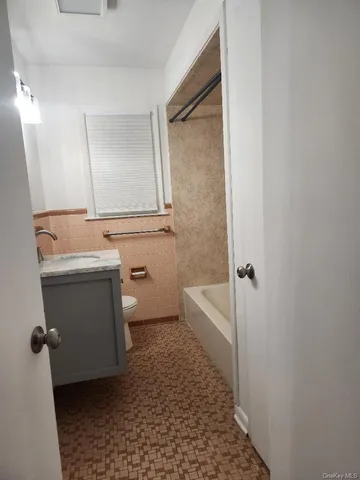 $3,300 | 147 Congers Road, New City, NY 10956