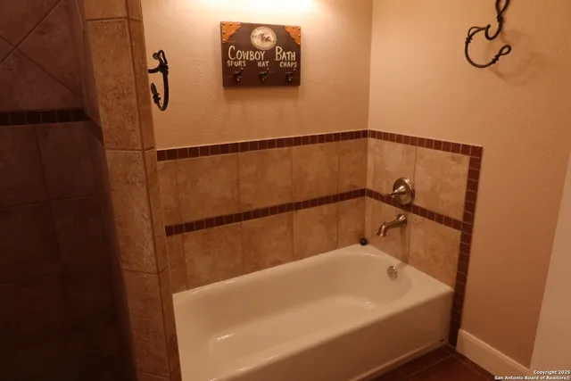 $2,500 | 178 Spring Creek Circle, Pipe Creek, TX 78063