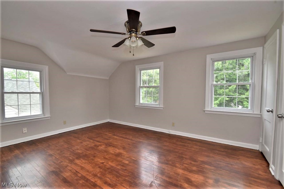 3797 Bainbridge Road Cleveland Heights, OH 44118 - Photo 22 of 35