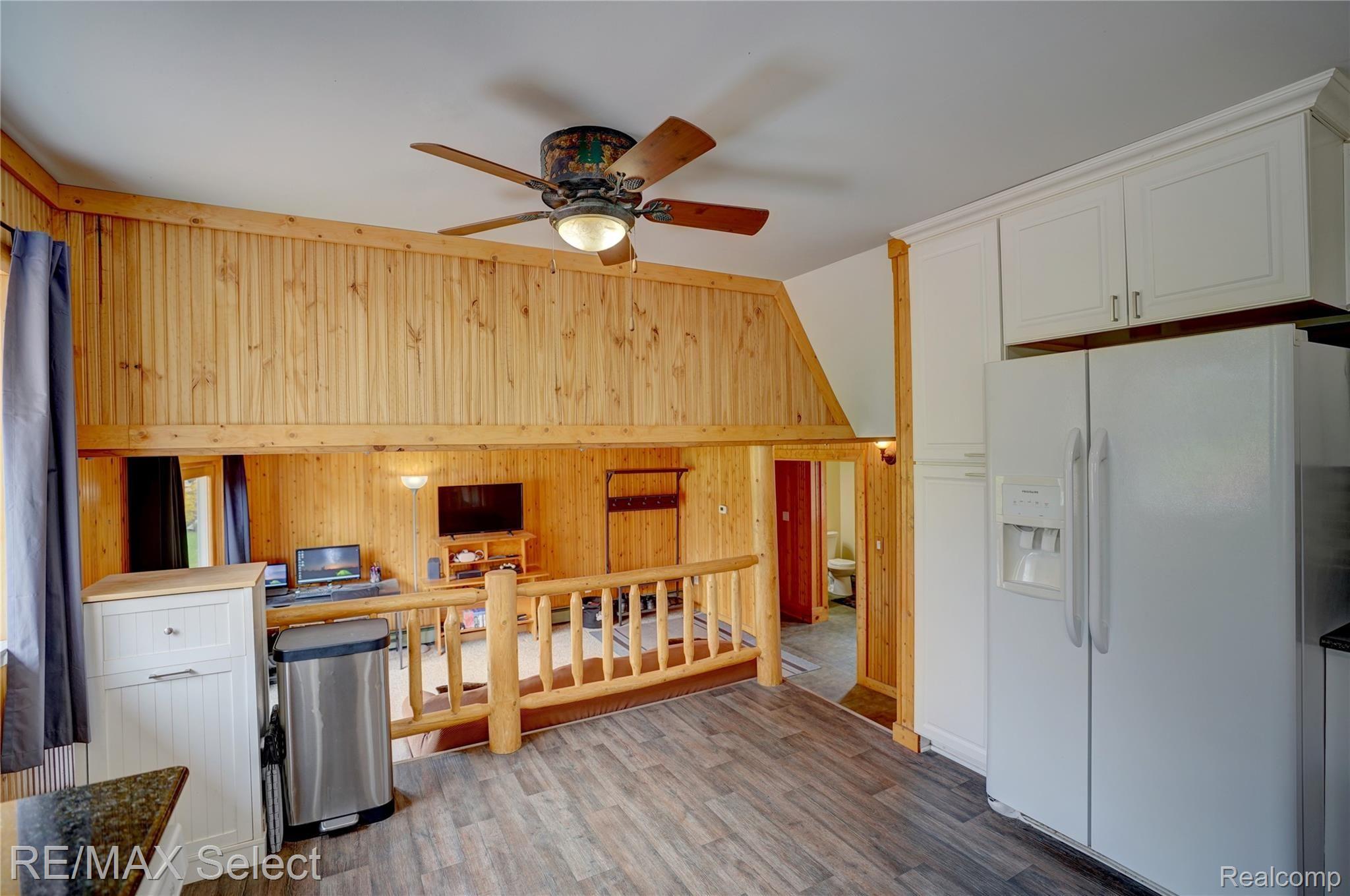 757 Huntington Road Grand Blanc, MI 48439 - Photo 8 of 37 757 Huntington Road 27.jpg