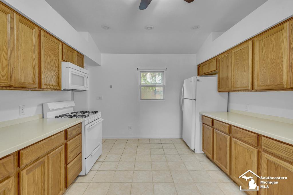 7316 Summerfield Road Lambertville, MI 48144 - Photo 11 of 42 50175009-c48c14eb-4567-4e4a-a51d-4c701685ef22.JPG