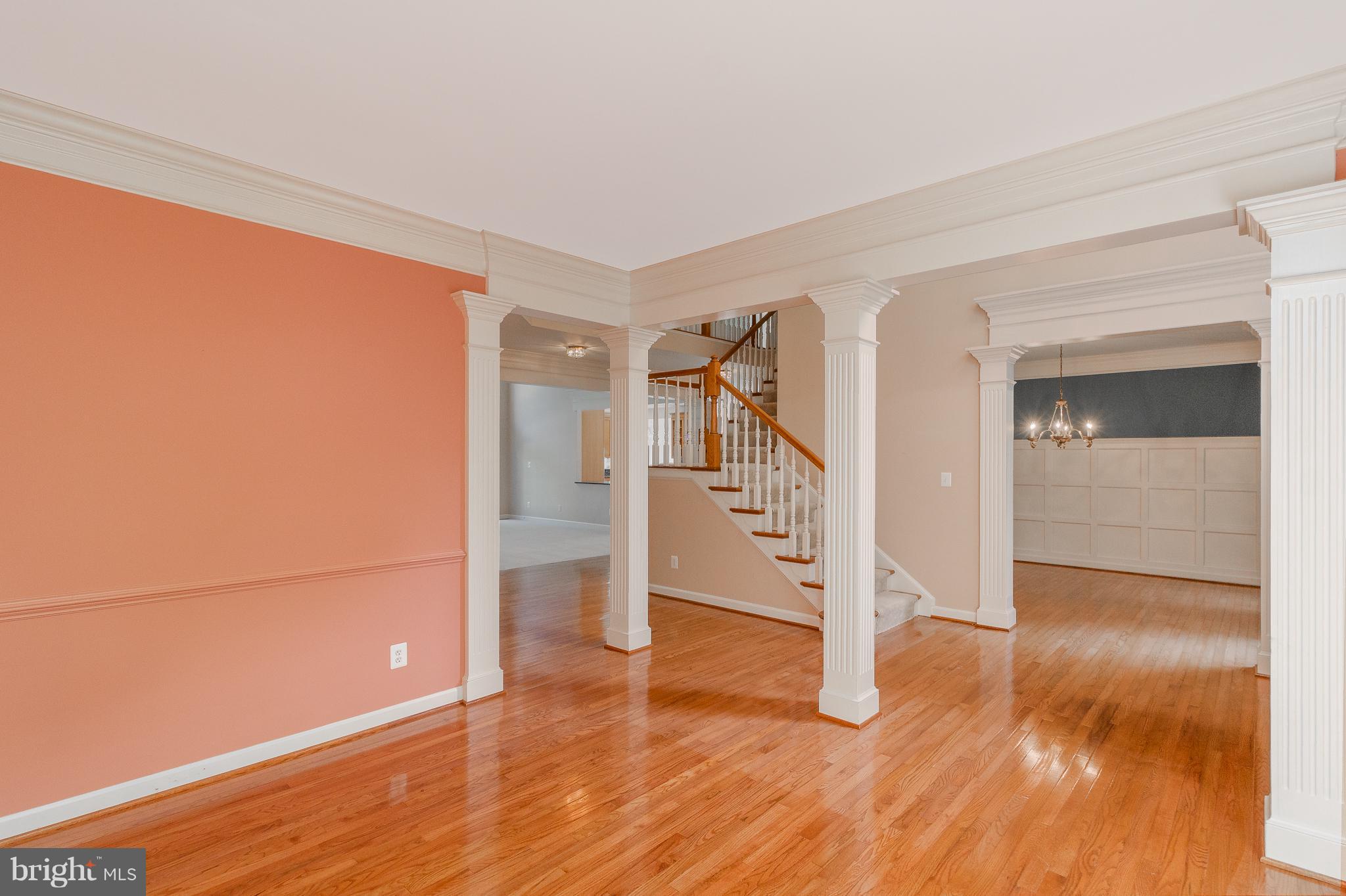 2018 Elmwood Road Annapolis, MD 21409 - Photo 10 of 29 Living Room