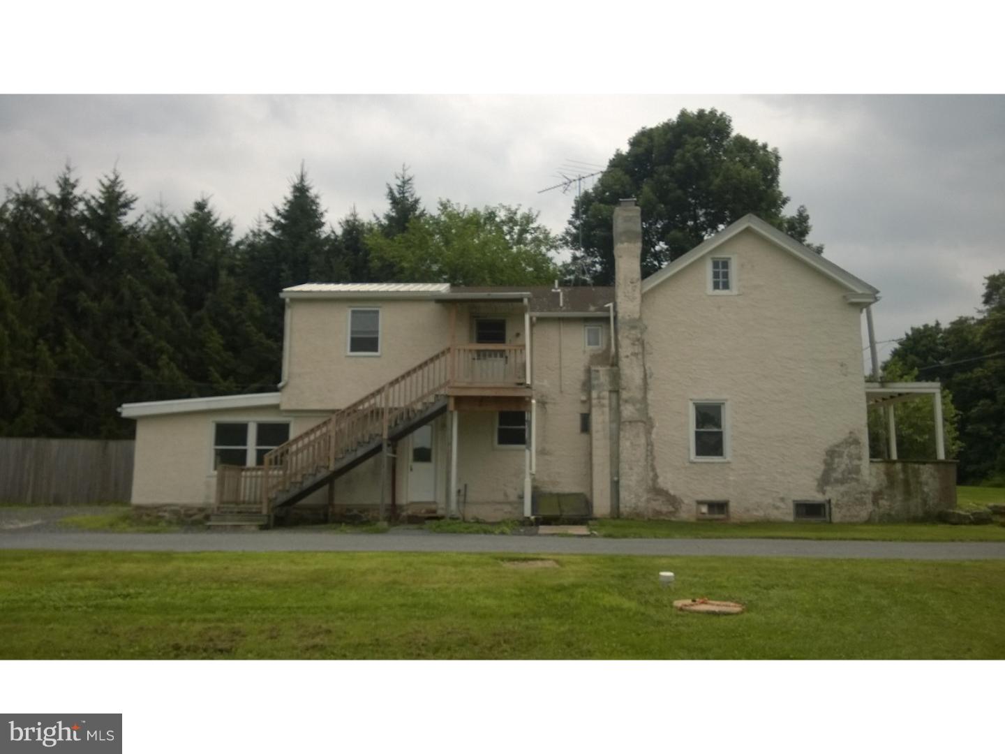 637 Saylors Mill Road Spring City, PA 19475 - Photo 3 of 25 Exterior Side