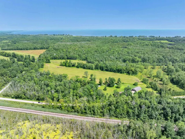 $255,000 | 2059 Maple Grove School Road, Oconto, WI 54153