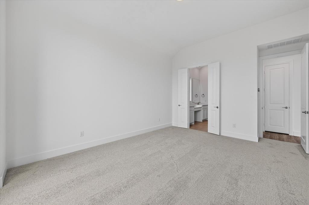 1629 Buscot Lane Fort Worth, TX 76052 - Photo 13 of 26