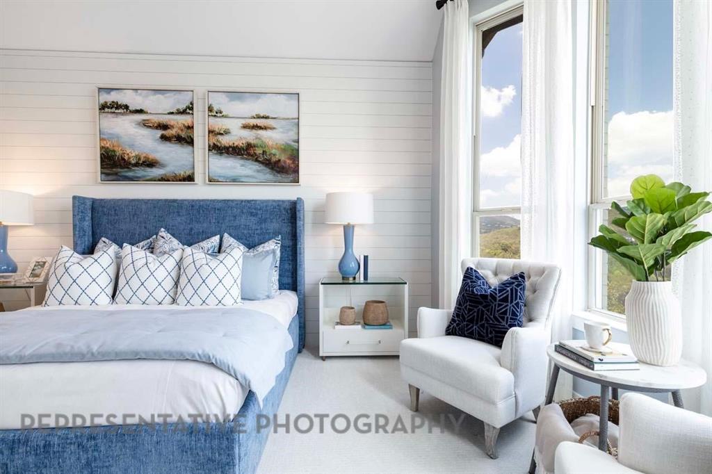 1629 Buscot Lane Haslet, TX 76052 - Photo 18 of 40 a living room with furniture and a potted plant