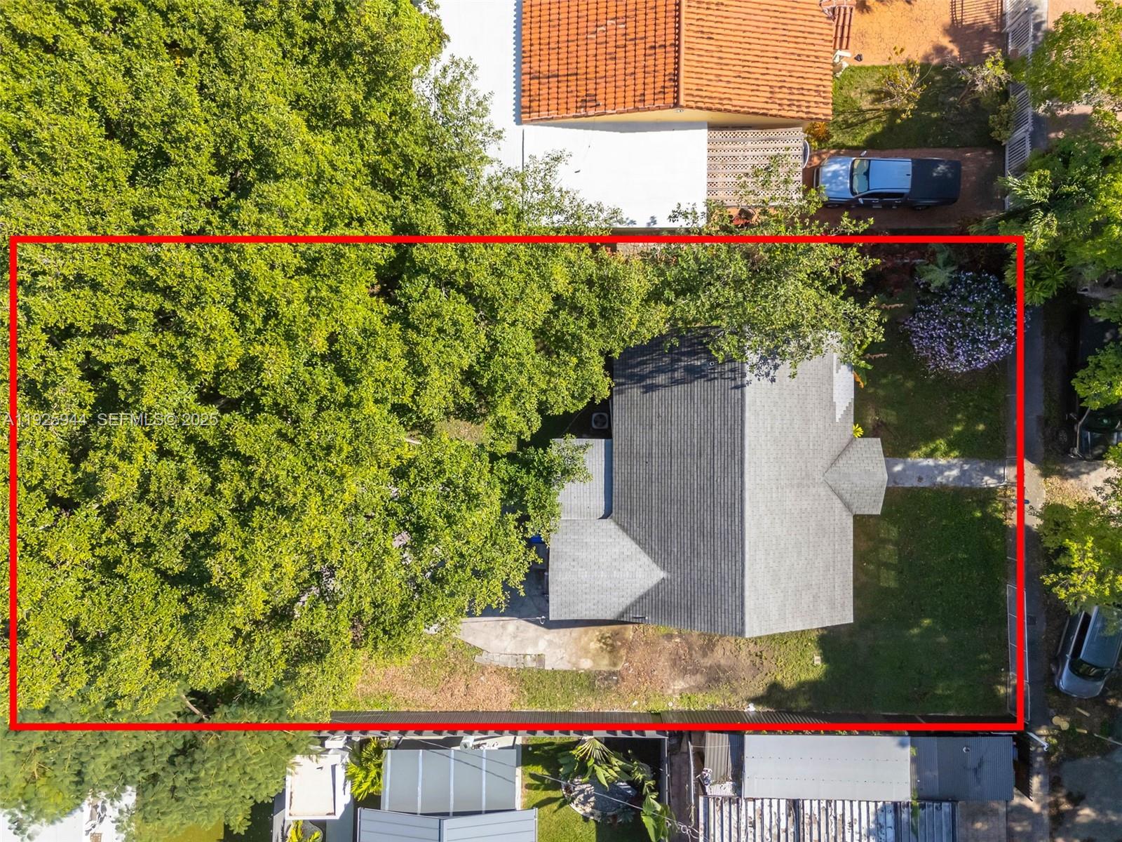 2271 Southwest 11th Street Miami, FL 33135 - Photo 15 of 17 an outdoor space with wooden building