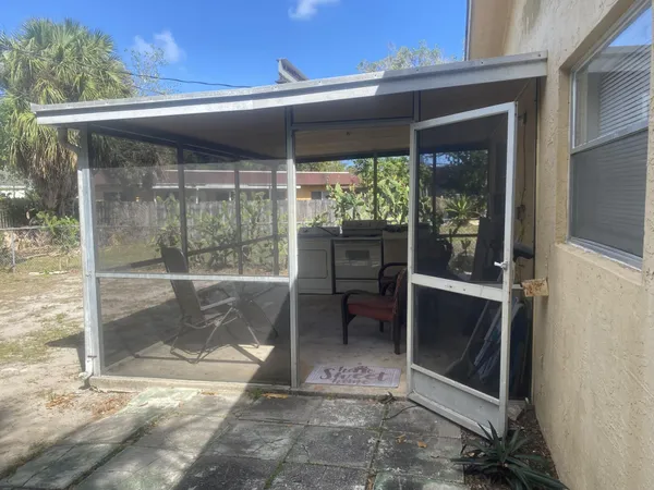 $1,750 | 819 Southwest 9th Court, Pompano Beach, FL 33060