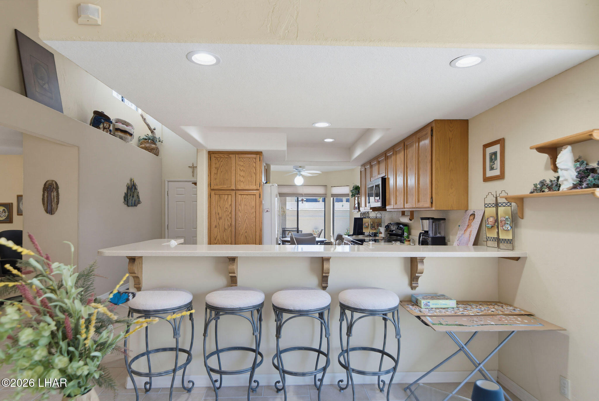 375 London Bridge Road, Unit 40 Lake Havasu City, AZ 86403 - Photo 10 of 39 Kitchen Bar