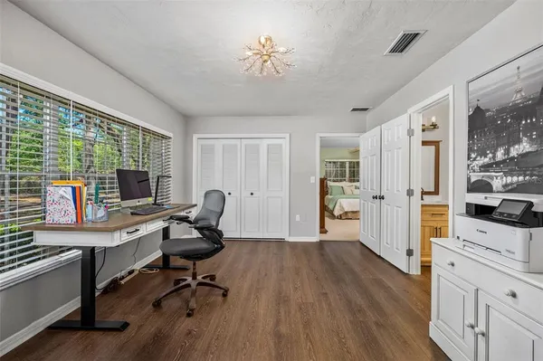 $750,000 | 8115 Southwest 1st Place, Gainesville, FL 32607