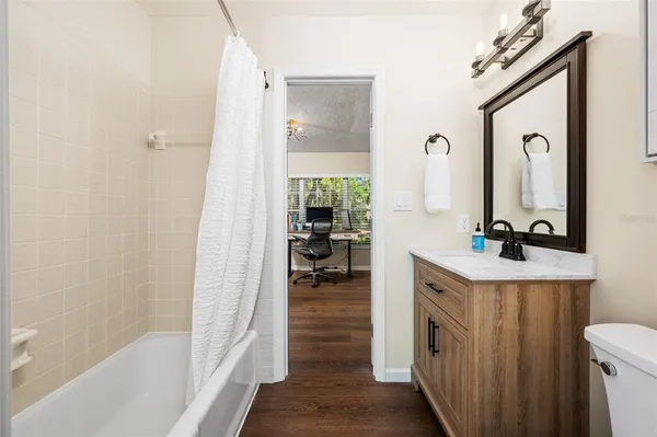 $750,000 | 8115 Southwest 1st Place, Gainesville, FL 32607