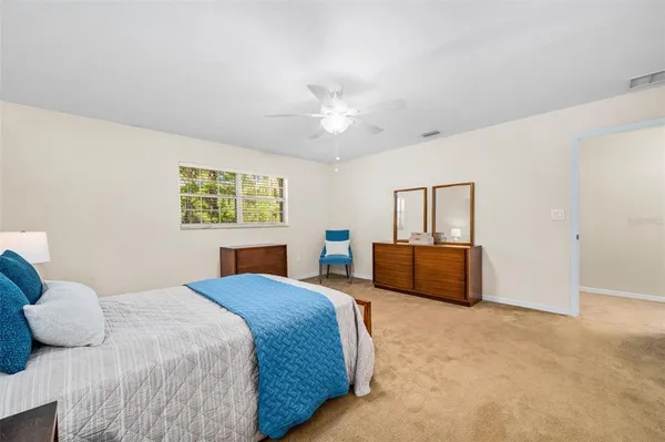 $750,000 | 8115 Southwest 1st Place, Gainesville, FL 32607