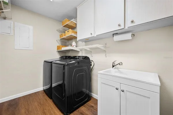 $750,000 | 8115 Southwest 1st Place, Gainesville, FL 32607