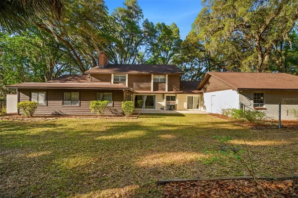 $750,000 | 8115 Southwest 1st Place, Gainesville, FL 32607
